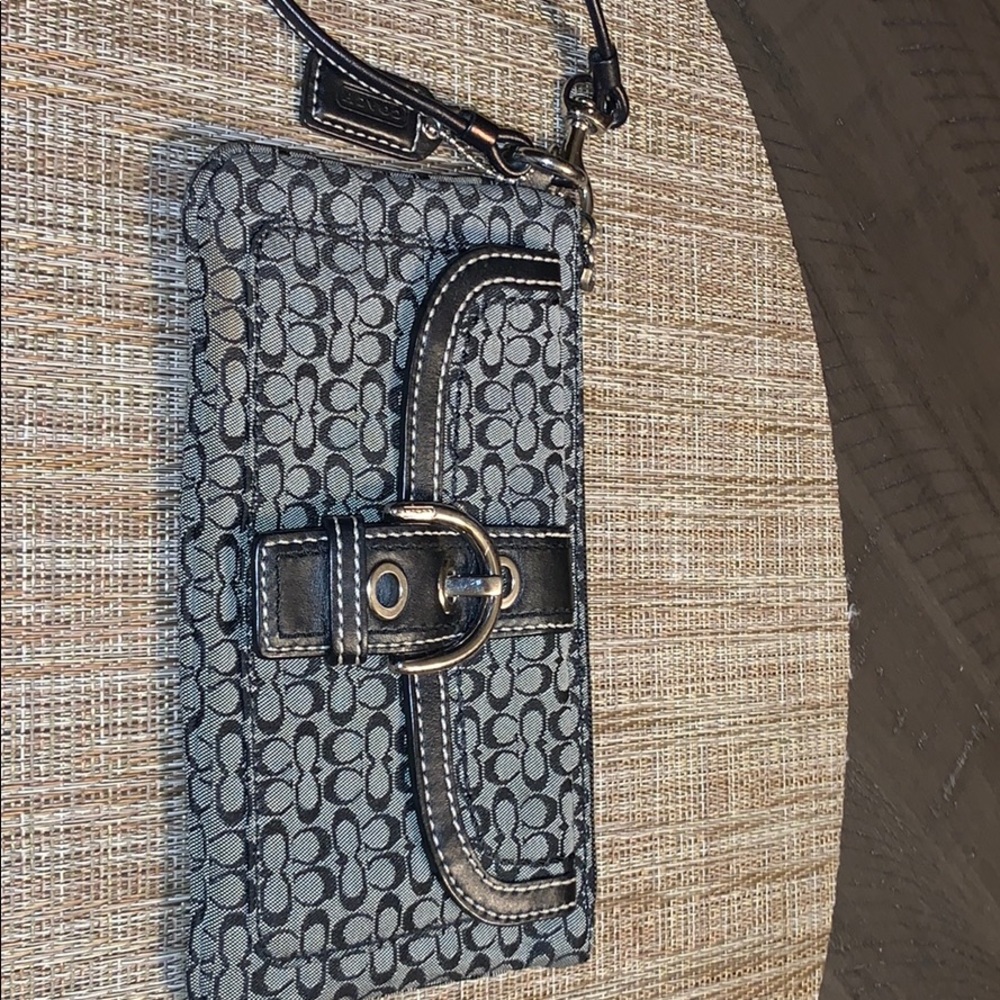 COACH WRISTLET NEVER WORN